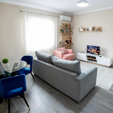 Апартаменты Cozy Flat Near Air Albania Stadium 1