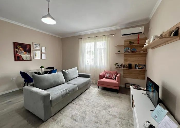 Cozy Flat Near Air Albania Stadium 1 * טיראנה