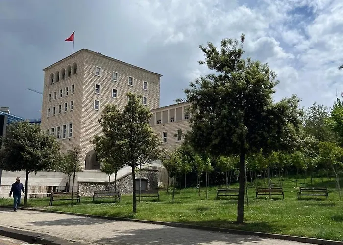 Cozy Flat Near Air Albania Stadium 1 * טיראנה